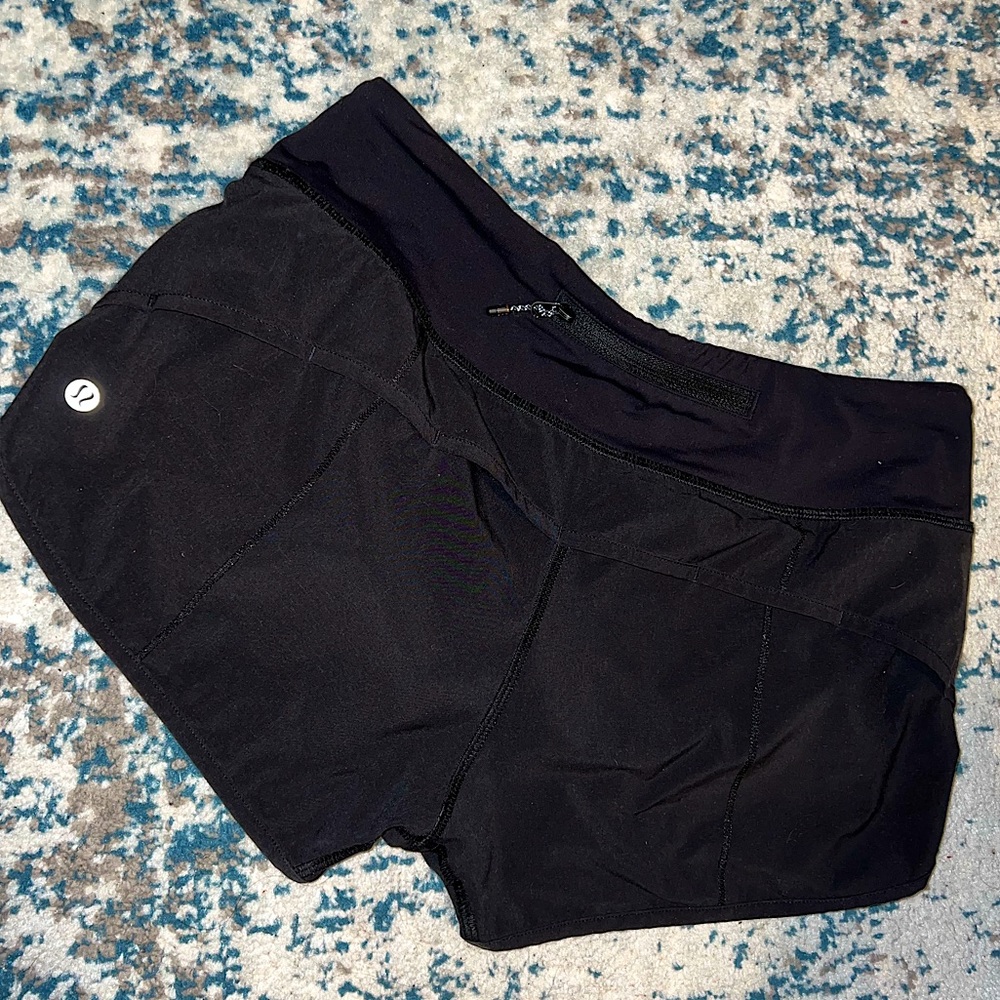 LAST CHANCE BEFORE DONATING: Lululemon 2.5” Speed Up shorts